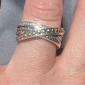 EFFY RING- sterling silver 18k gold and diamond ring size 7 gently worn